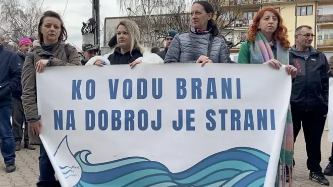 Barikadama u Dadincima za očuvanje Rupske reke