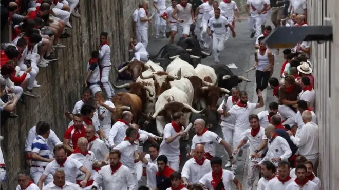 ሦስት ሰዎች የተጎዱበት ከኮርማዎች ጋር የተደረገ ሩጫ