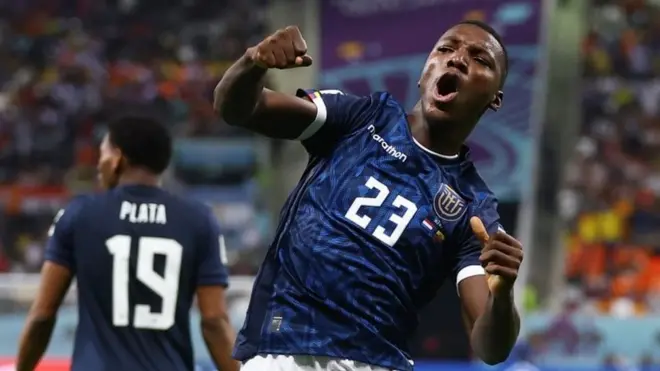 Enner Valencia marcó su tercer gol del Mundial.