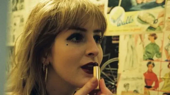 سمینتھا کی تصاویر میں دیکھی جانے والی اکثر لڑکیوں سے دوستی ہو چکی ہے