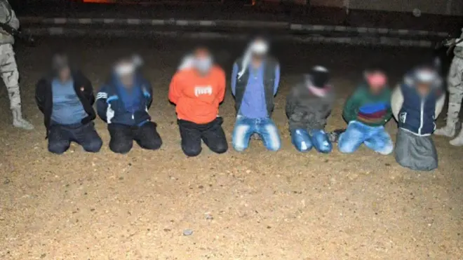 قال الجيش المصري إنه اعتقل 7 مسلحين خلال المداهمة