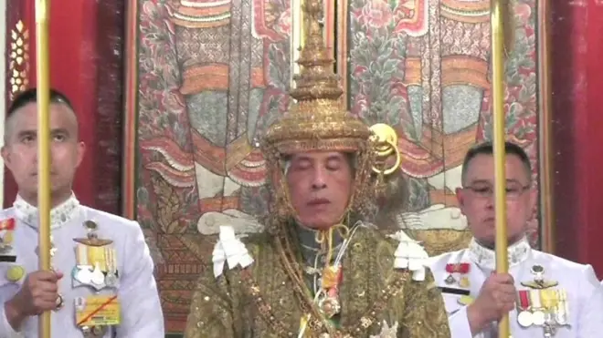 بدأت في تايلند الاحتفالات الرسمية لتتويج الملك ماها فاجيرالونغكورن أو راما العاشر ملكا للبلاد.