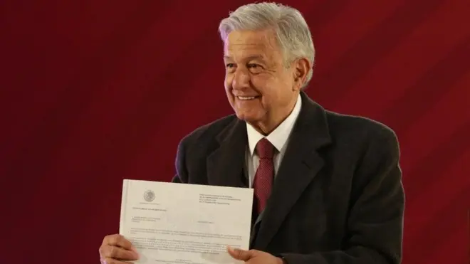 Andrés Manuel López Obrador causó polémica este viernes al hacer pública su sobria declaración de bienes. "Nunca me ha interesado el dinero", dijo el presidente mexicano.