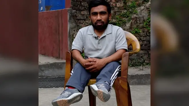 दुवै खुट्टा बाङ्गो भएका, तीन फिट सात इन्च उचाई रहेका र नशाको रोगी पनि भएका २८ वर्षिय सागर सुनार विश्वकर्माको सगरमाथा चढ्ने लक्ष्य छ। उनले कसरी तयारी गरिरहेका छन्? एक भिडिओ।