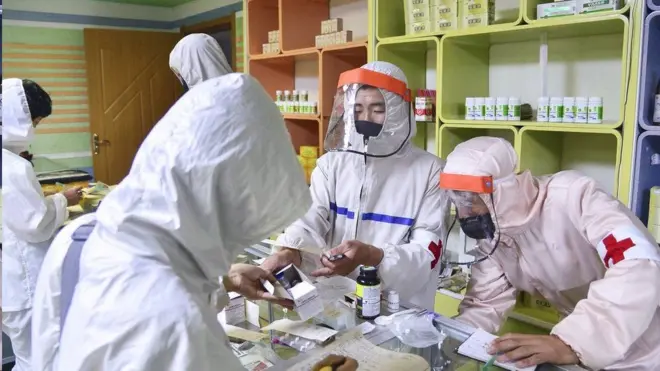 북한은 평양 시내 의약품 공급을 위해 인민군을 투입했다