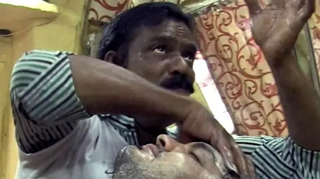 "الحلاق الكوني من الهند "