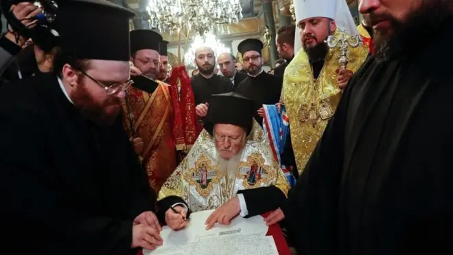 Ecumenical Patriarch Bartholomew and Metropolitan Epifaniy, head of the Orthodox Church of Ukraine, attend a signing ceremony marking the new Ukrainian Orthodox Church's independence, at St. George's cathedral, the seat of the Ecumenical Patriarchate, in Istanbul, Turkey on 5 January 2019
