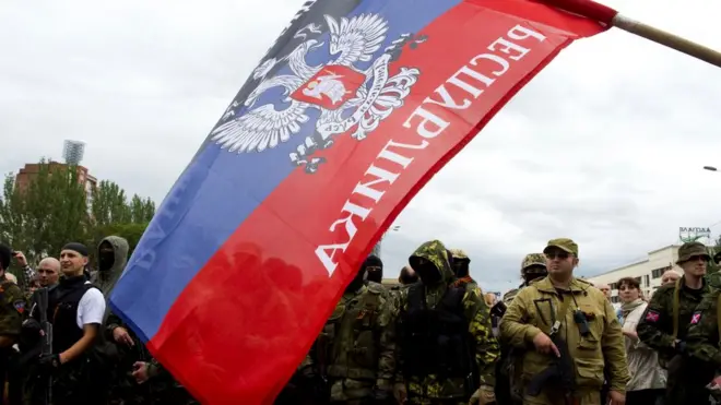 На матчі Ліги чемпіонів "Рома"-"Шахтар" в Римі у секторі італійських фанатів з'явився прапор самопроголошеної "ДНР". На фото - червень 2014 року, Донецьк