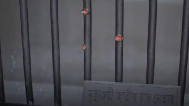 কারাগারের এই কক্ষে বুলেটের দাগ