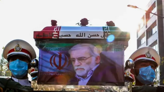 مراسم تشييع فخري زاده التي أقيمت في طهران.