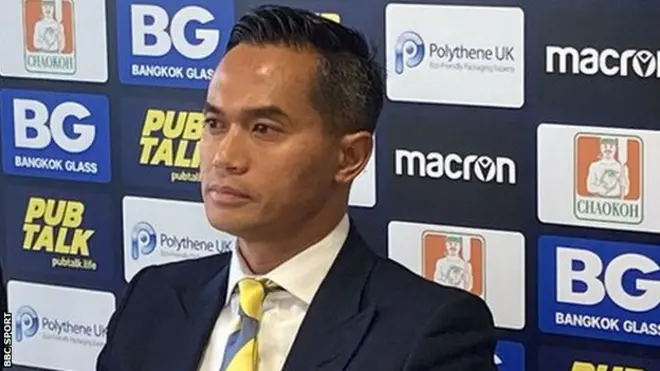 Anindya Bakrie dan Erick Thohir telah lama ingin menjadi pemilik saham mayoritas di Oxford United.