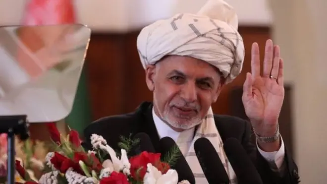 اشرف غني: په نږدې راتلونکې کې به ځوانانو ته زرګونو کاري موکې برابرې کړي.