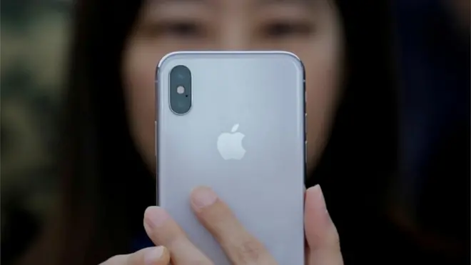 Según Apple, el hackeo de iPhones denunciado por Google se concentró exclusivamente en la comunidad uigur, una minoría étnica en la mira de las autoridades chinas.