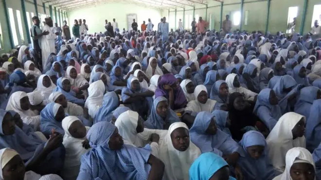 Ụmụakwụkwọ Government Girls Science and Technical College, Dapchi, Yobe Steeti ebe ndị Boko Haram tọrọ mmadụ 110