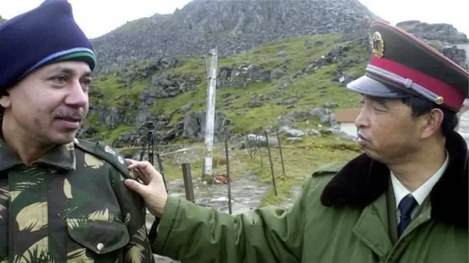 ڈوکلام پر انڈیا فرنٹ فوٹ پر تھا اور پھر اسے بیک فوٹ پر آنا پڑا