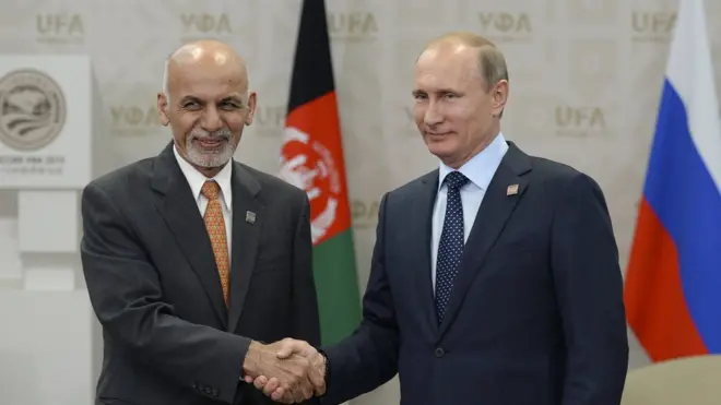 ماہرین کی نظر میں روس افغانستان کے بارے میں غیر جانبداری کی پالیسی کو ترک کر کے طالبان کی حمایت پر آمادہ نظر آتا ہے