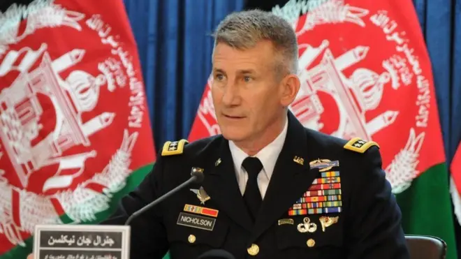 د ناټو ځواکونو لوی قومندان.