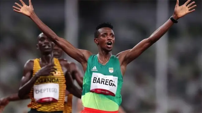 ኣትሌት ሰለሞን ባረጋ