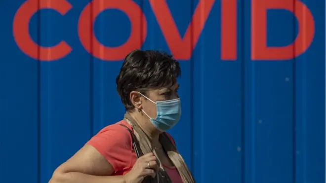 Que no se haya ordenado un confinamiento no significa que las cosas han pueden volver a la normalidad.