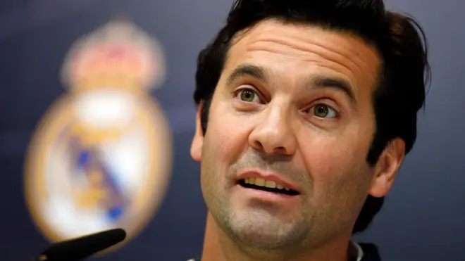 El argentino Santiago Solari asumió como entrenador provisional del Real Madrid tras la destitución de Julen Lopetegui.