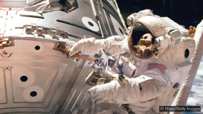 luar angkasa, astronaut, ISS, mars, bulan