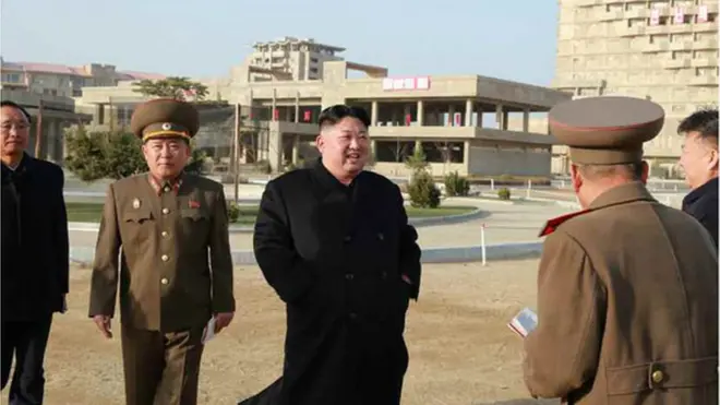 지난 6일 원산 갈마에서 현지 지도 중인 김정은 위원장