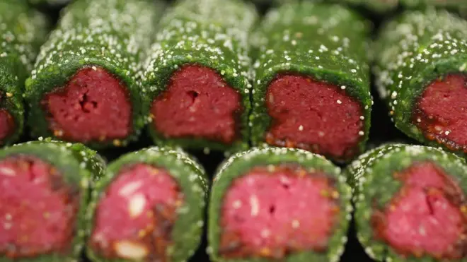 بنگالی اور مارواڑی روایتا مٹھائیوں کے شوقین رہے ہیں