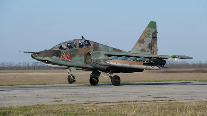 Российская авиация, как утверждает Москва, больше не наносит удары в Алеппо