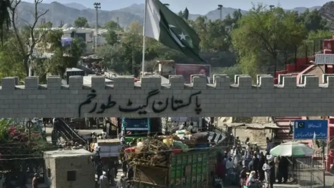 پاکستان دا پوله تر هغه وروسته وتړله چې ويل يې په خاوره کې يې وروستي بريدونه په افغانستان کې مېشتو اورپکو ترسره کړي دي.