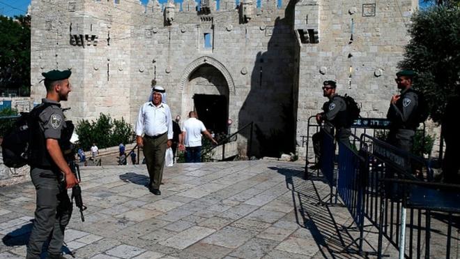 Des milliers de Palestiniens ont célébré la fin de ce qu'ils considéraient comme une intensification inacceptable du contrôle israélien.