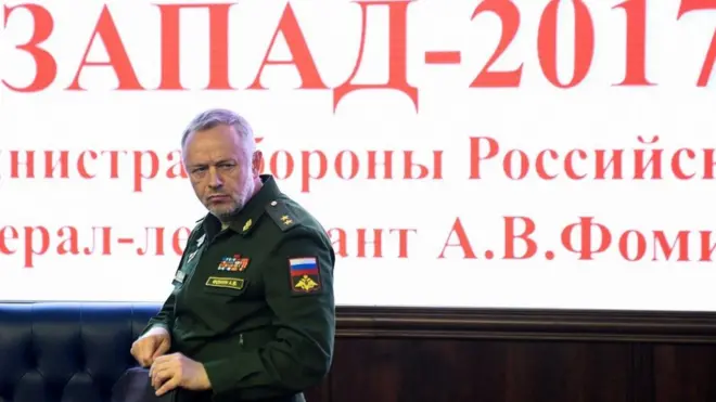 Thứ trưởng Quốc phòng Nga, ông Alexander Fomin tại buổi trình bày ở Moscow cuối tháng 8 trước cuộc tập trận Zapad-2017
