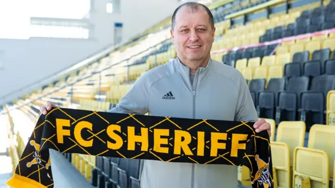 Ukraїnsьkій vbolіvalьniki očіkuvali Юrія Veniduba u kiїvsьkomu &quot;Dinamo&quot; či donecьkomu &quot;Šahtarі&quot;, ale tam virіšili uklasti kontrakt z іnozemnimi trenerami