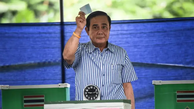 ประยุทธ์ลงประชามติ