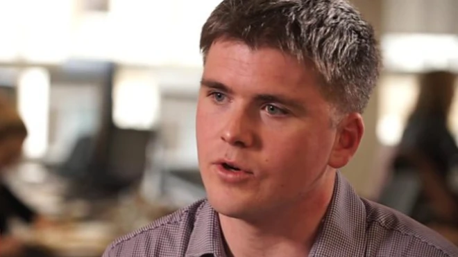 يقول كوليسون إنه يتعين على الحكومة البريطانية أن ترسل رسالة واضحة بأن المواهب من جميع أنحاء العالم مُرحب بها