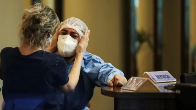 Amazonlar valisi salgında çok kritik bir aşamaya gelindiğini söyleyerek gece sokağa çıkma yasağı ilan etti