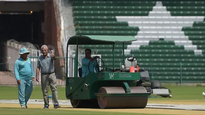 پاکستان میں وکٹیں ہمیشہ سپن کے لیے ہی سازگار ہوتی ہیں