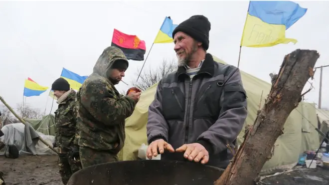 Блокада путей сообщения на Донбассе продолжается уже несколько недель