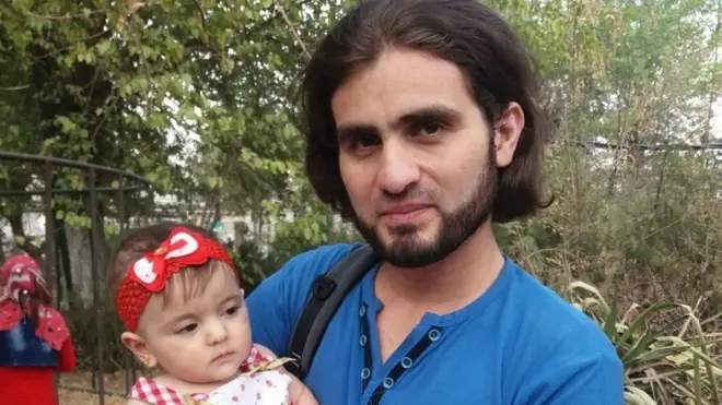 عبدالکافی کی آٹھ کی بیٹی ہے اور دوسرے لوگوں کی طرح ان کا بھی یہی کہنا ہے کہ وہ حلب میں ہی رہیں گے