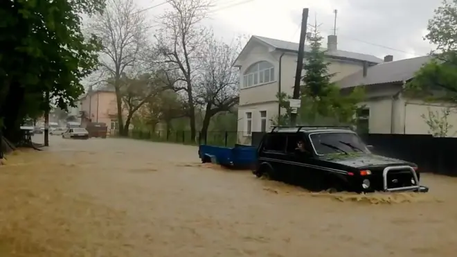 Повені й евакуація - як затопило Західну Україну