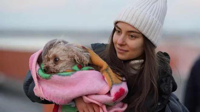 كيف تؤثر النظرة الذكورية للأوكرانيات على لجوئهن؟