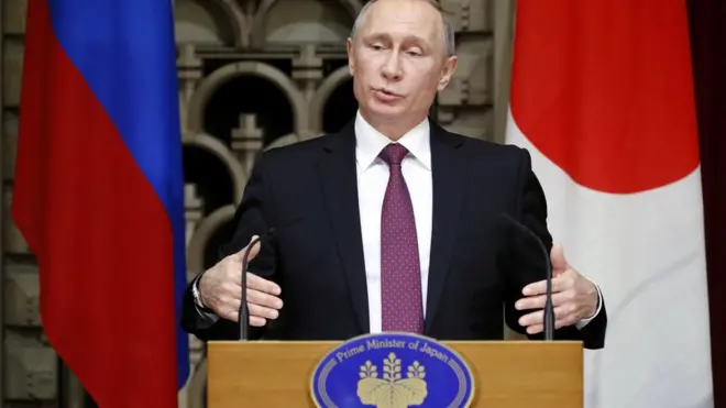 وائٹ ہاؤس کے پریس سیکرٹری جاش ارنیسٹ کا کہنا تھا کہ 'صاف ظاہر ہے' کہ صدر پوتن اس میں ملوث تھے