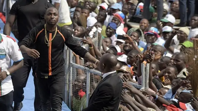 Davido na popula afro hip hop artiste