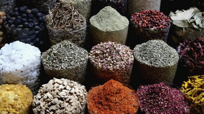 Por milenios, hierbas y especias han sido ingredientes fundamentales de las gastronomías de Asia, Medio Oriente y más allá.