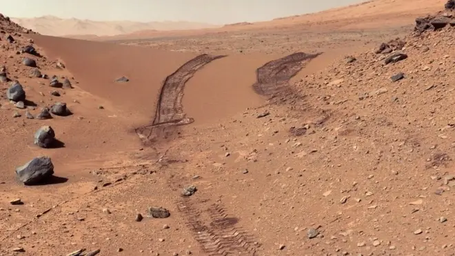 Човечанство је послало на десетине свемирских летелица и слетача на Марс - они који су били успешни, оставили су свој траг на Црвеној планети