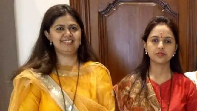 पंकजा और प्रतिमा मुंडे