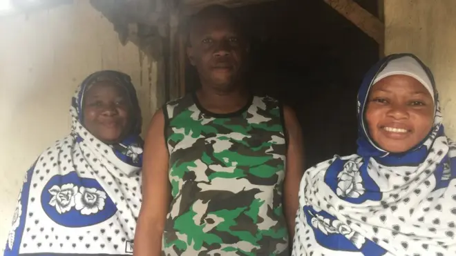 Bwana Khasim na wake zake, Nuru na Khadija