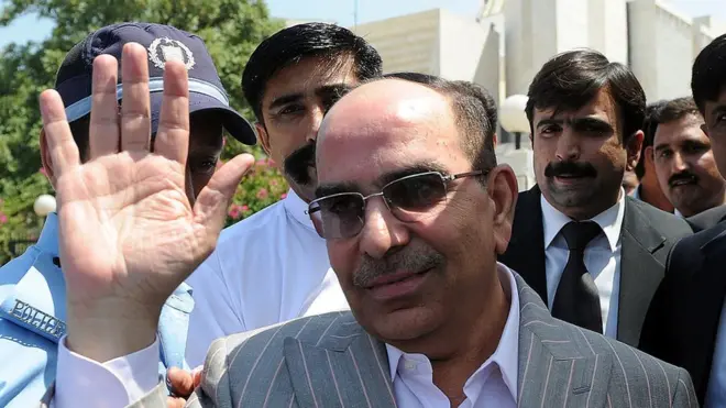 بحریہ ٹاؤن کے سربراہ ملک ریاض