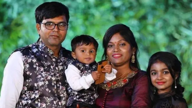 जयंती पटेल और उनका परिवार