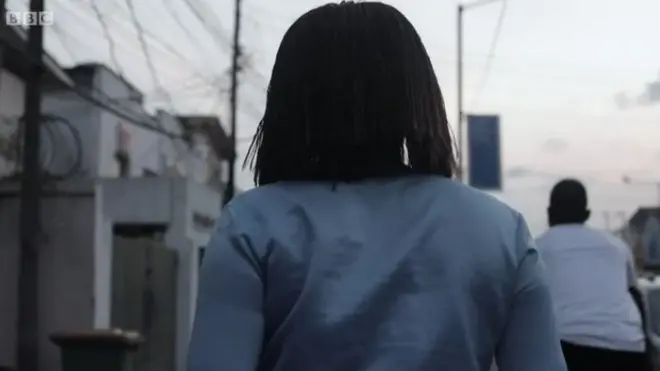 Le projet de loi interdit également aux enseignants de faire des avances sexuelles aux étudiantes