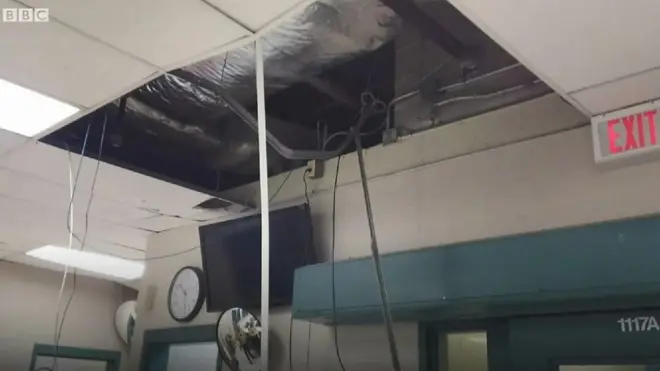 narapidana jebol plafon